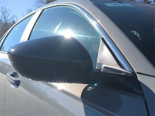 new 2025 Honda Accord Hybrid car, priced at $33,700