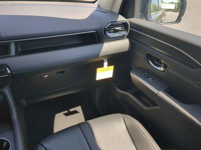 new 2026 Honda Pilot car, priced at $49,988