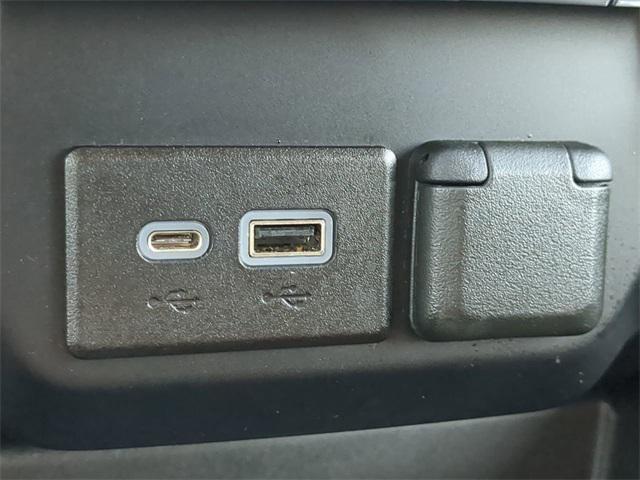 used 2022 Chevrolet Silverado 1500 car, priced at $31,900