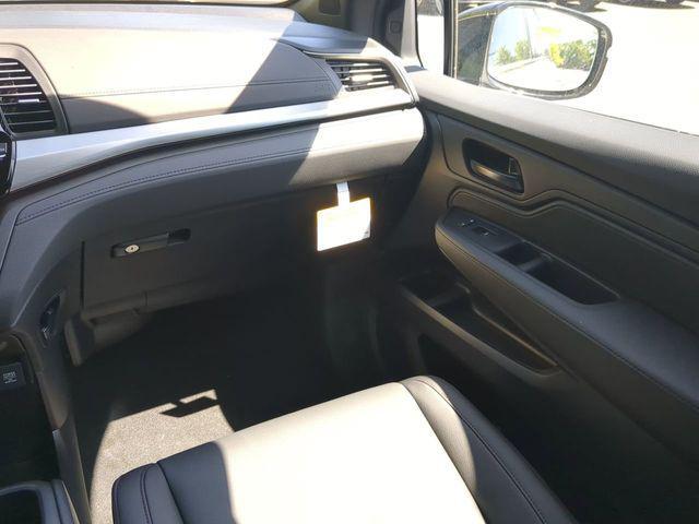 new 2026 Honda Odyssey car, priced at $43,320