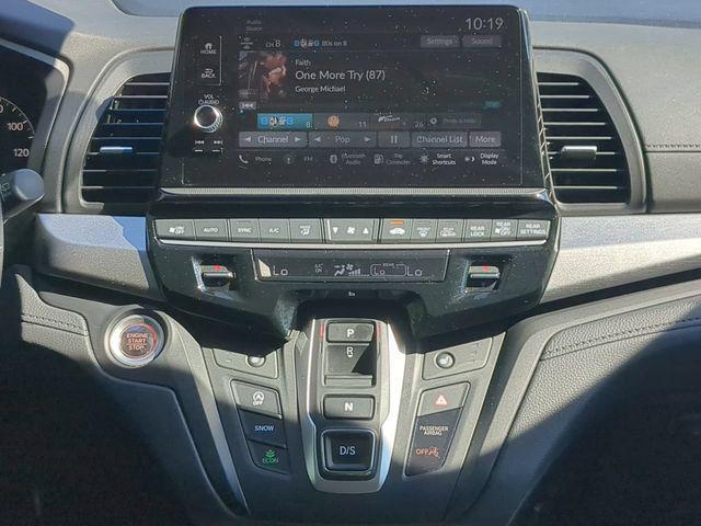 used 2025 Honda Odyssey car, priced at $36,649