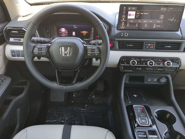 new 2026 Honda Pilot car, priced at $45,426
