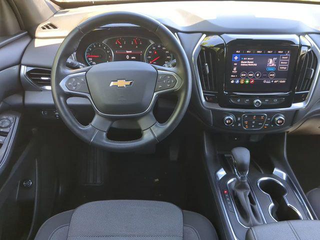 used 2023 Chevrolet Traverse car, priced at $33,400