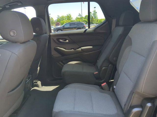 used 2023 Chevrolet Traverse car, priced at $33,400