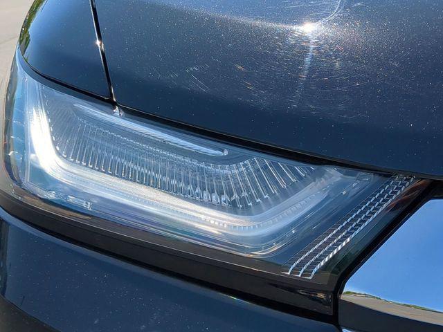 used 2023 Chevrolet Traverse car, priced at $33,400