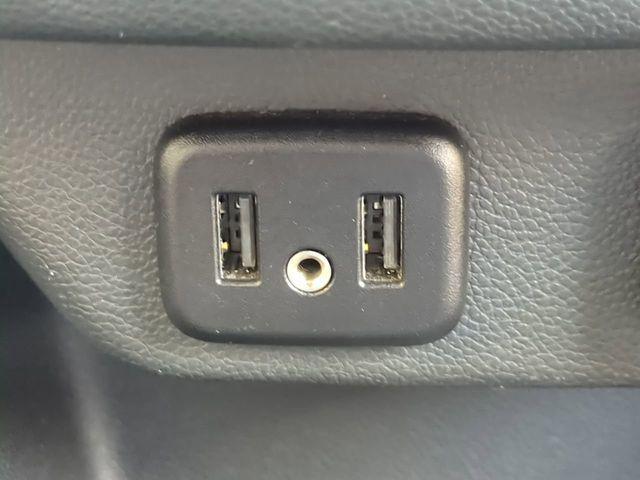 used 2023 Chevrolet Traverse car, priced at $33,400