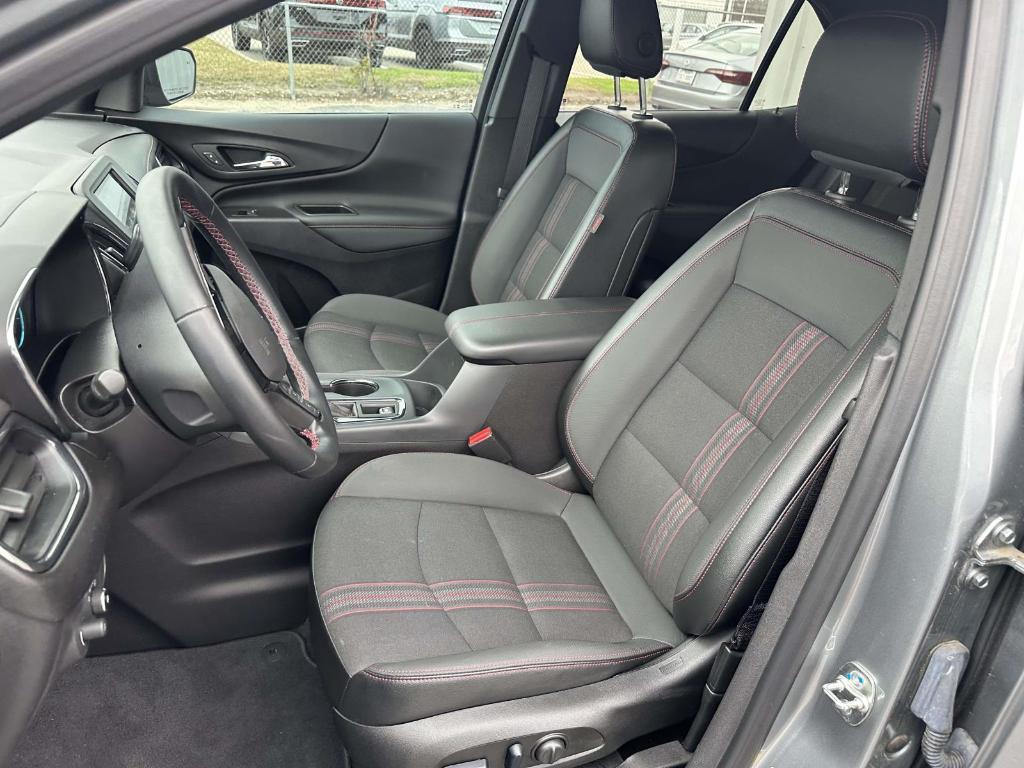 used 2024 Chevrolet Equinox car, priced at $25,900