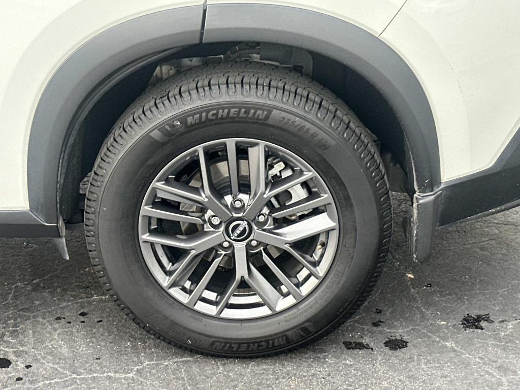 used 2023 Nissan Rogue car, priced at $15,900