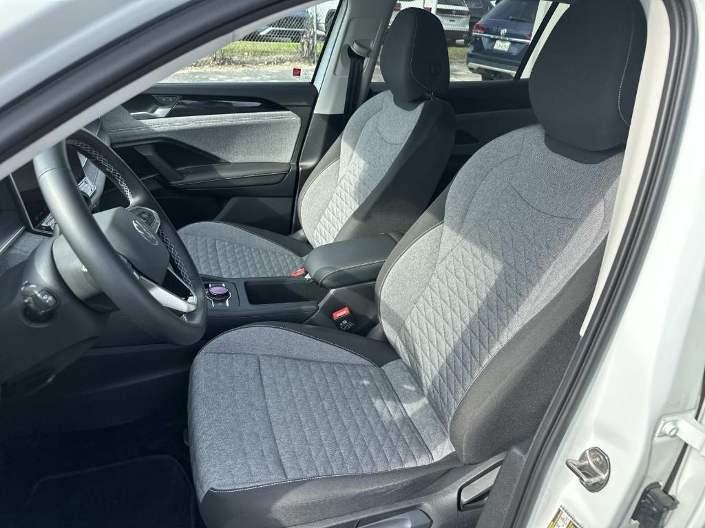 used 2025 Volkswagen Tiguan car, priced at $26,900