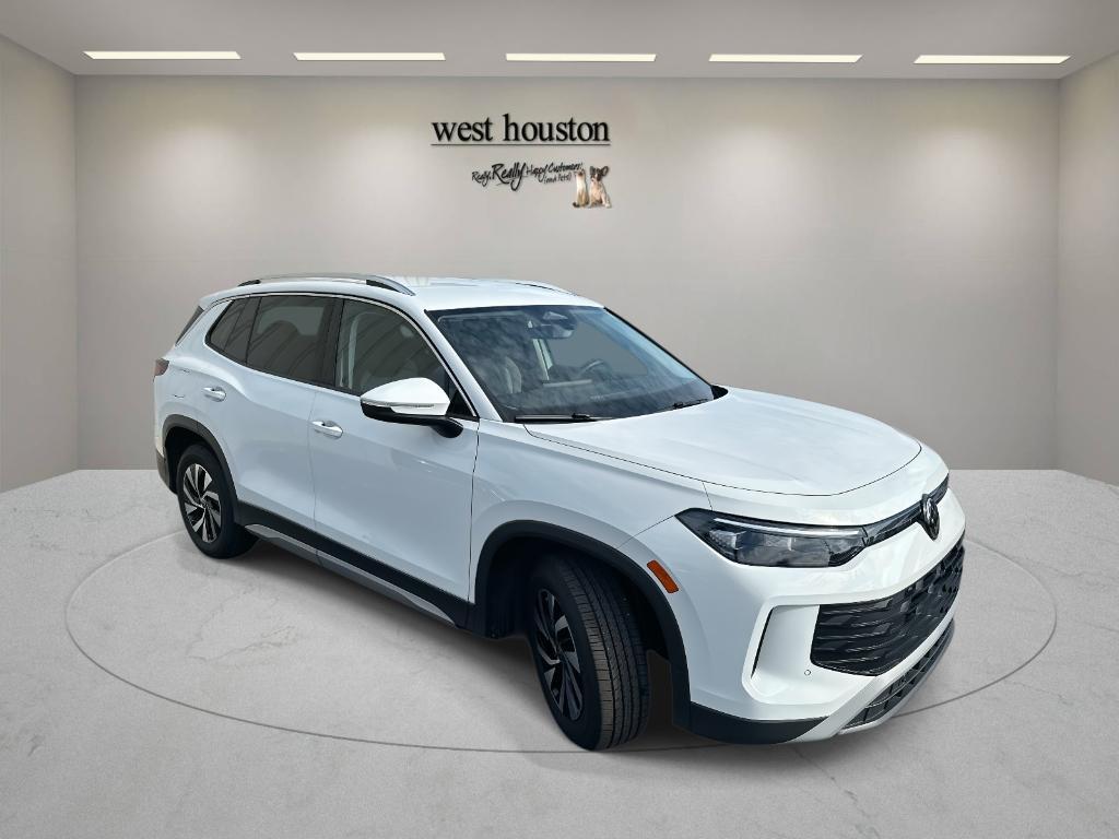 used 2025 Volkswagen Tiguan car, priced at $26,900