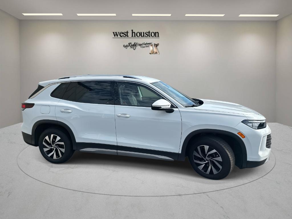 used 2025 Volkswagen Tiguan car, priced at $26,900