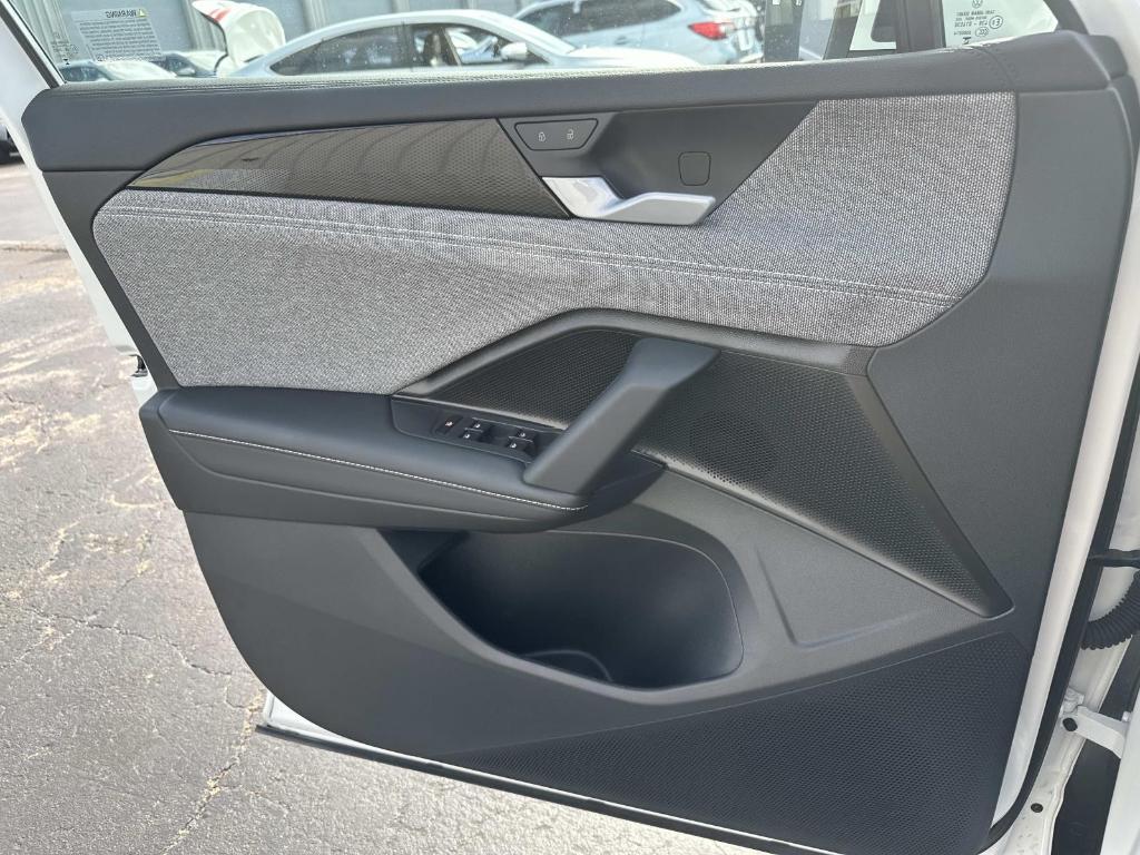 used 2025 Volkswagen Tiguan car, priced at $26,900