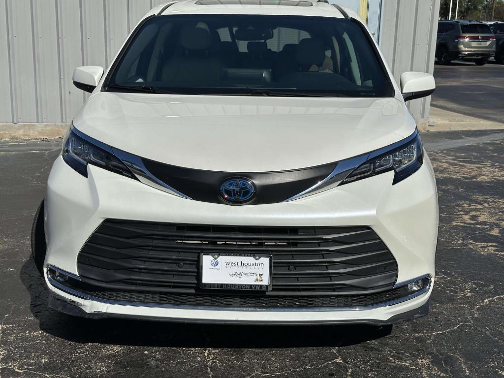 used 2021 Toyota Sienna car, priced at $34,450