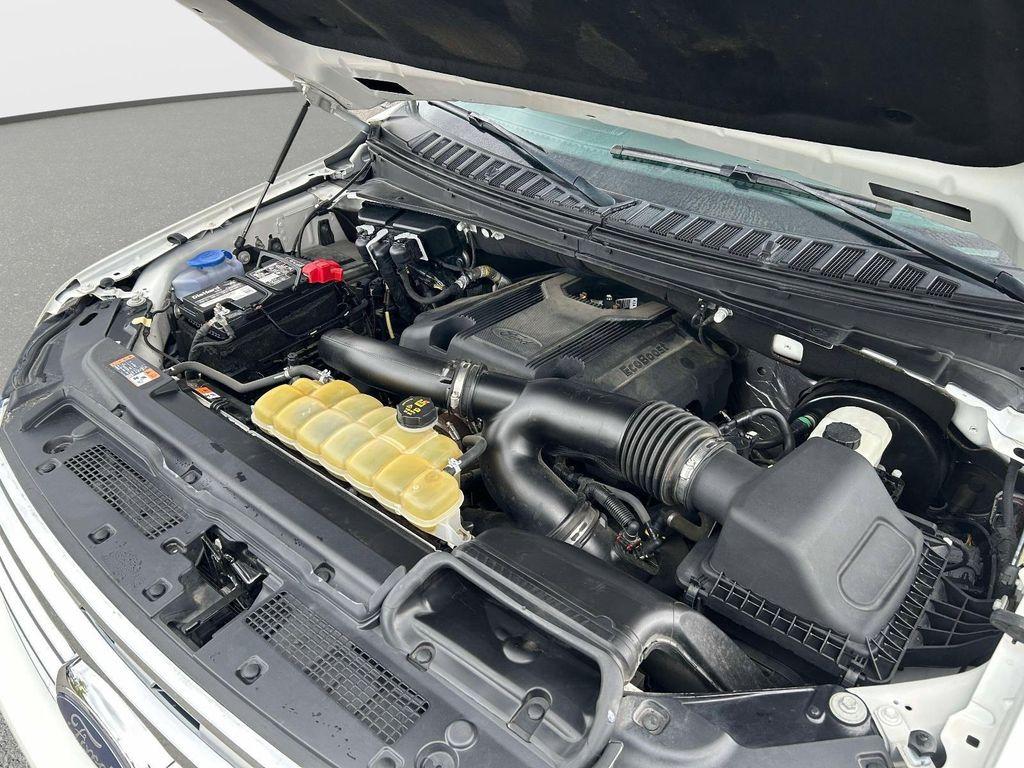 used 2021 Ford Expedition car, priced at $30,270