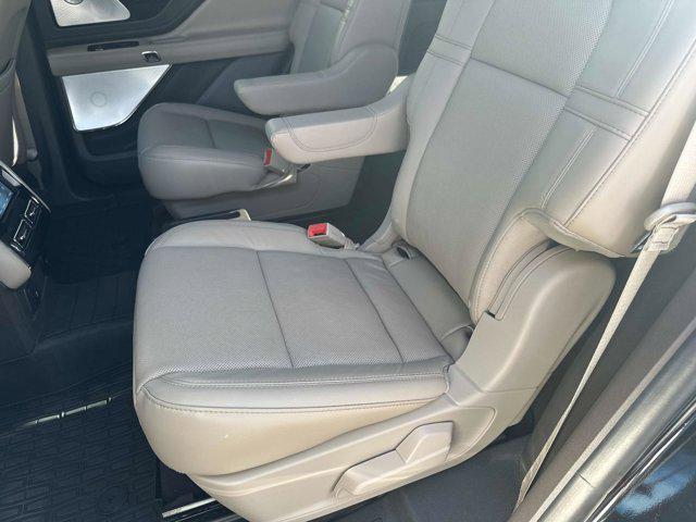 used 2022 Lincoln Aviator car, priced at $38,455