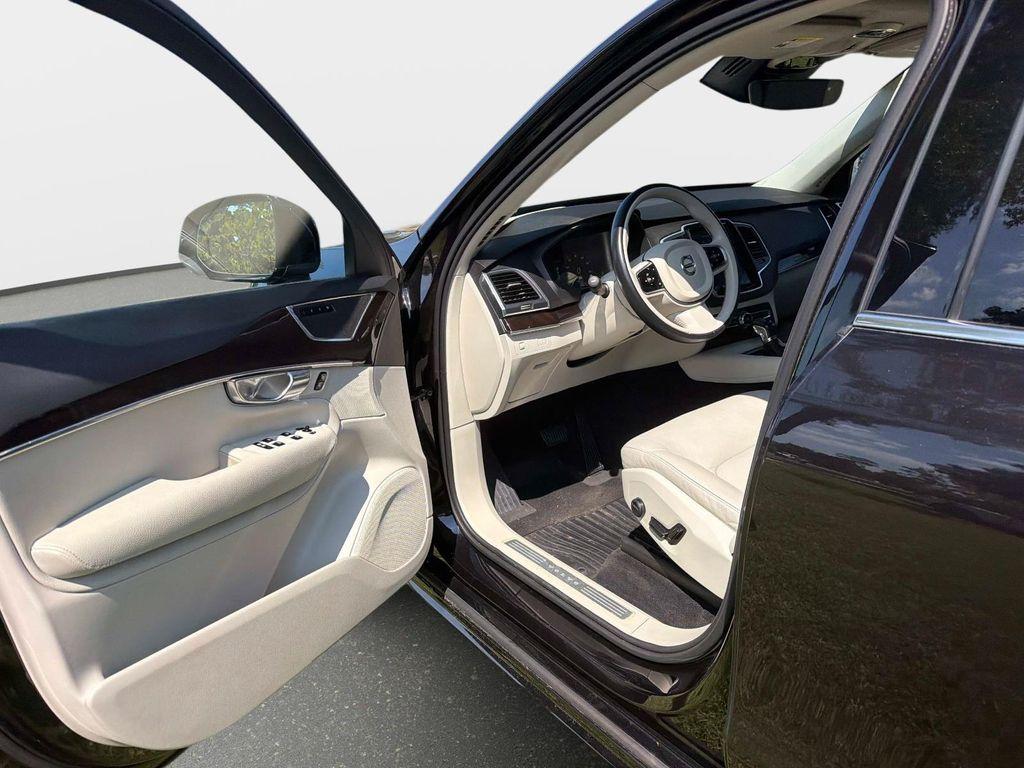used 2019 Volvo XC90 car, priced at $16,295