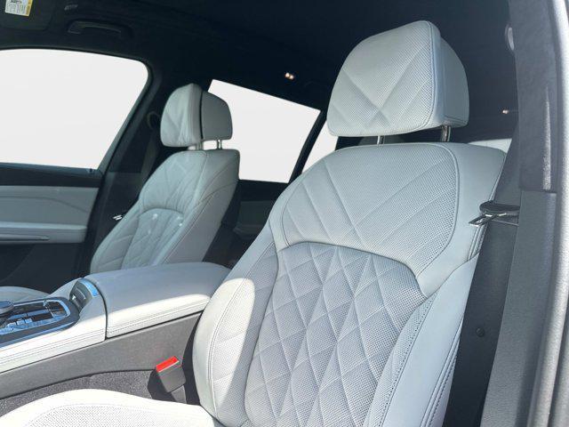 new 2026 BMW X7 car, priced at $97,625