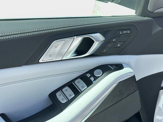 new 2026 BMW X7 car, priced at $97,625