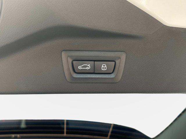 new 2026 BMW X7 car, priced at $97,625