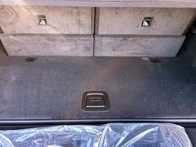 new 2026 BMW X7 car, priced at $123,545