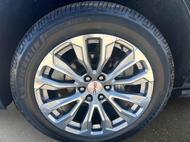 used 2021 GMC Yukon XL car, priced at $48,973