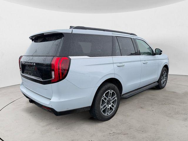 used 2025 Ford Expedition car, priced at $65,588