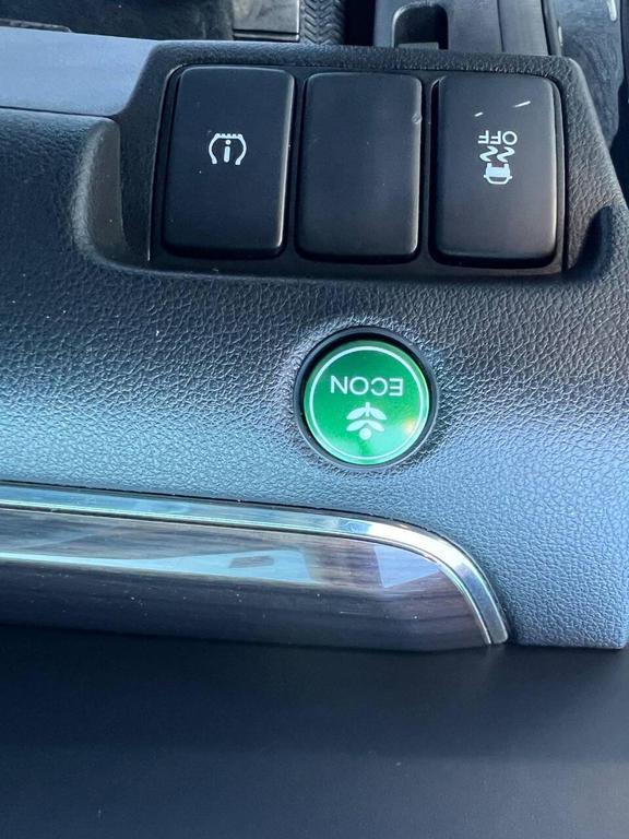 used 2015 Honda CR-V car, priced at $10,999