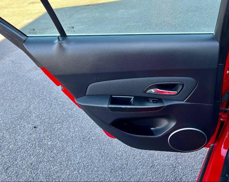 used 2014 Chevrolet Cruze car, priced at $5,999