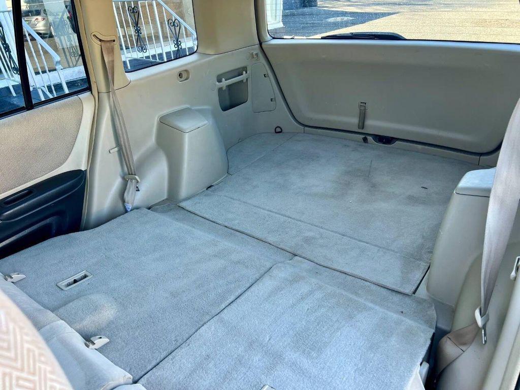 used 2002 Toyota Highlander car, priced at $3,499