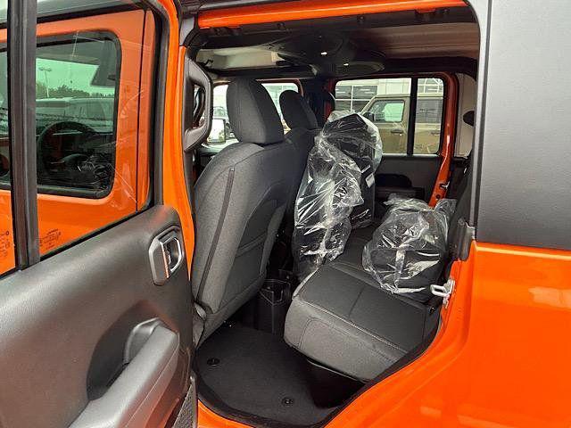 new 2025 Jeep Gladiator car, priced at $48,636