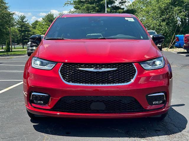 new 2025 Chrysler Pacifica car, priced at $42,500