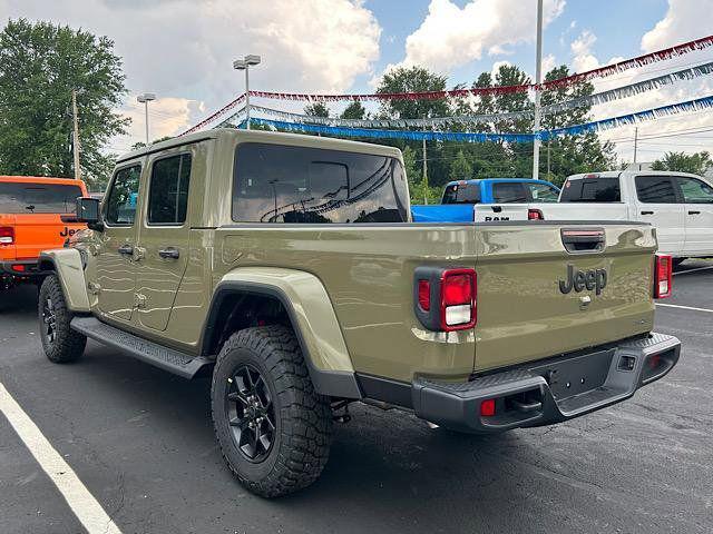 new 2025 Jeep Gladiator car, priced at $46,477