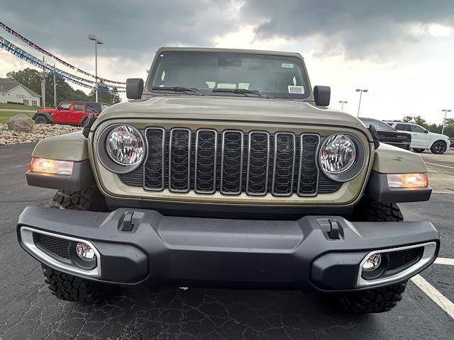 new 2025 Jeep Gladiator car, priced at $46,477