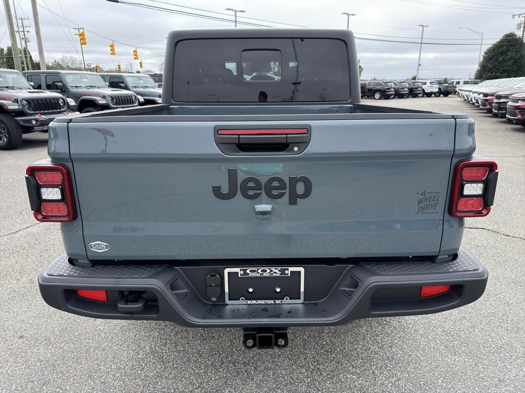 new 2026 Jeep Gladiator car, priced at $45,013