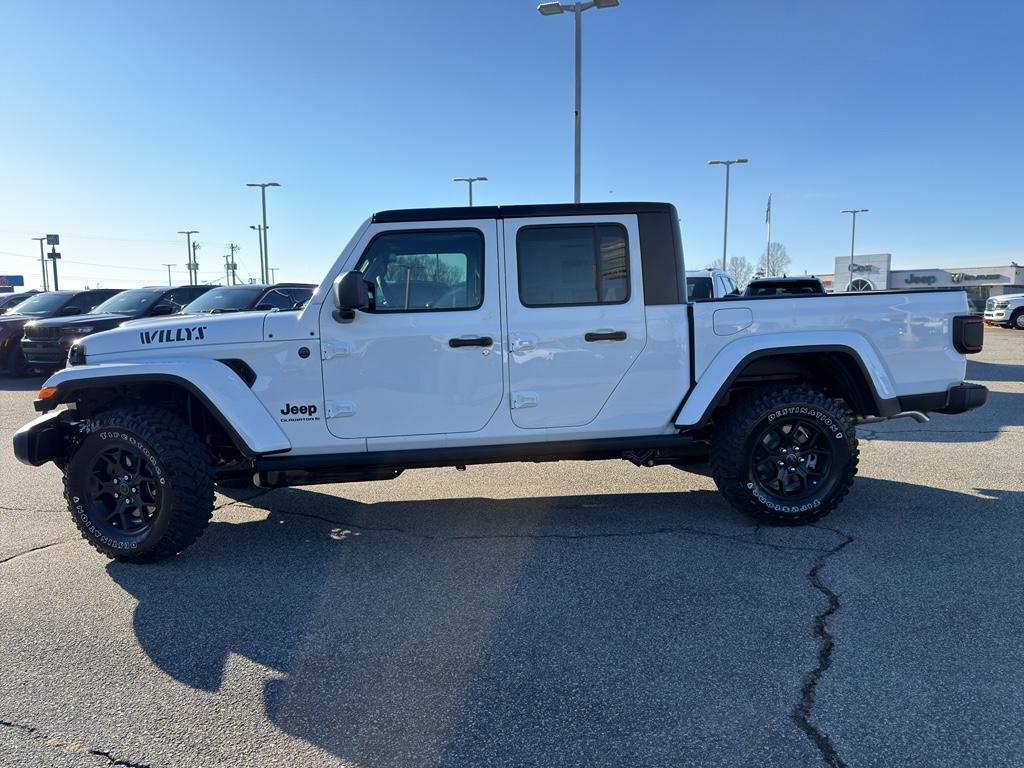 new 2026 Jeep Gladiator car, priced at $45,351