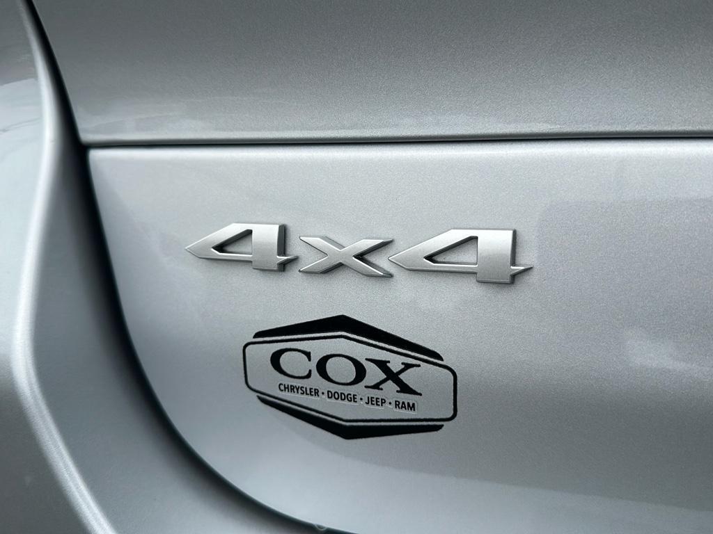 new 2025 Jeep Grand Cherokee L car, priced at $34,050