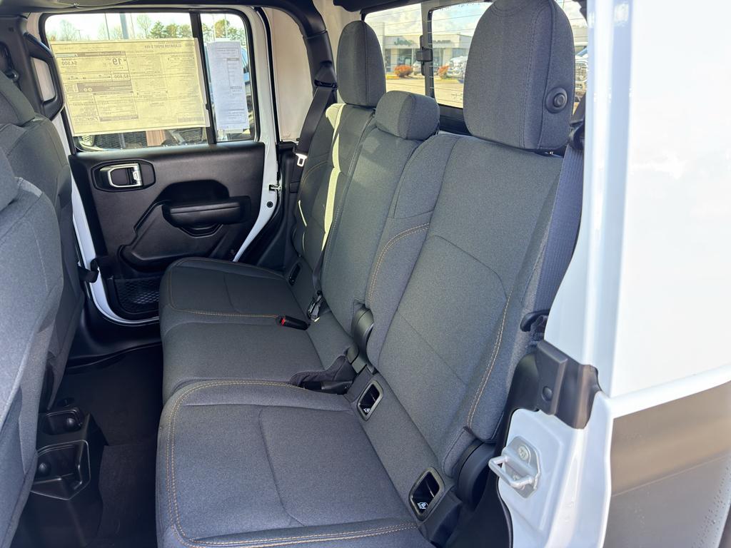 new 2026 Jeep Gladiator car, priced at $44,058