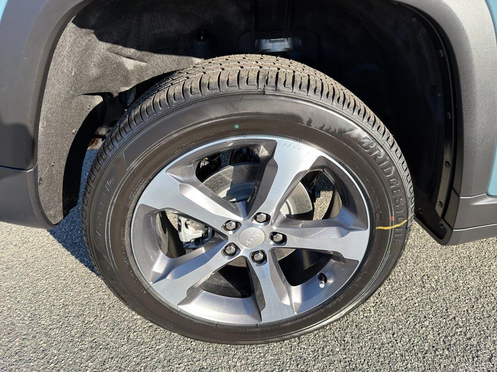 new 2026 Jeep Grand Cherokee car, priced at $46,326