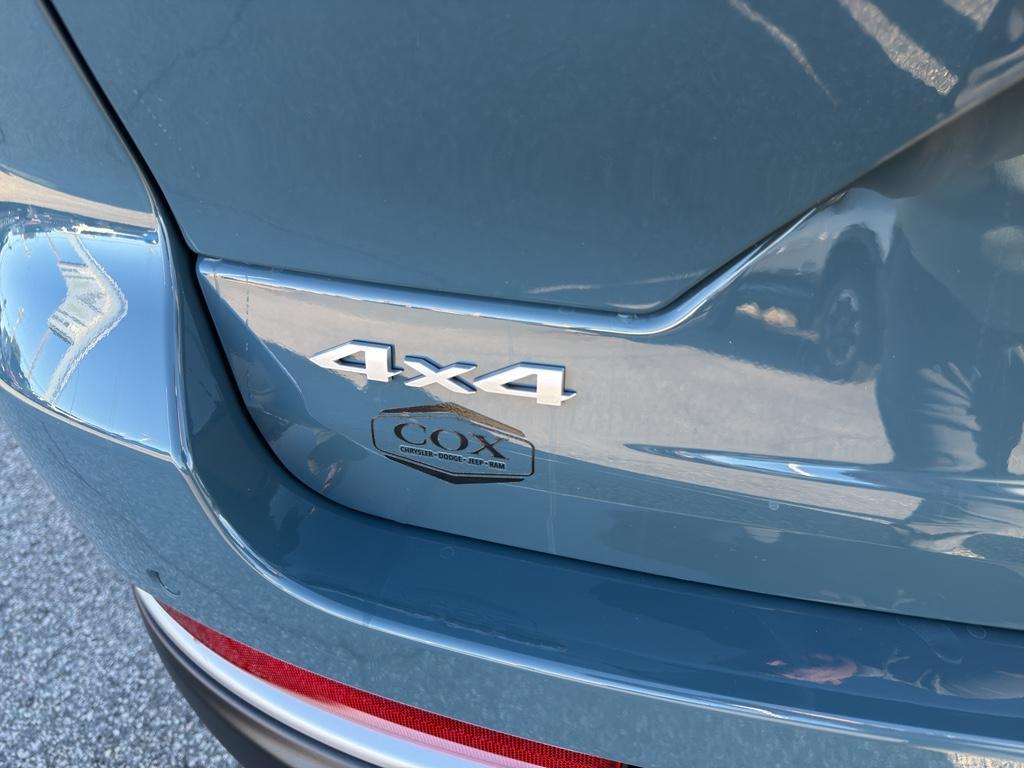 new 2026 Jeep Grand Cherokee car, priced at $46,326