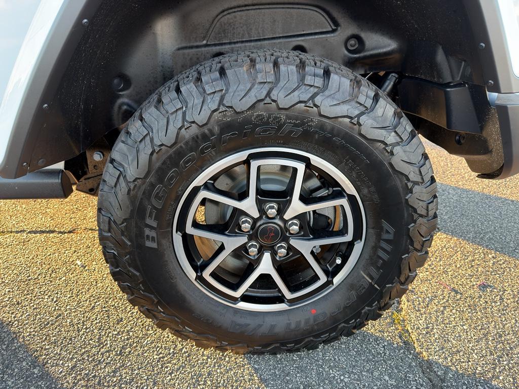 new 2026 Jeep Wrangler car, priced at $53,914