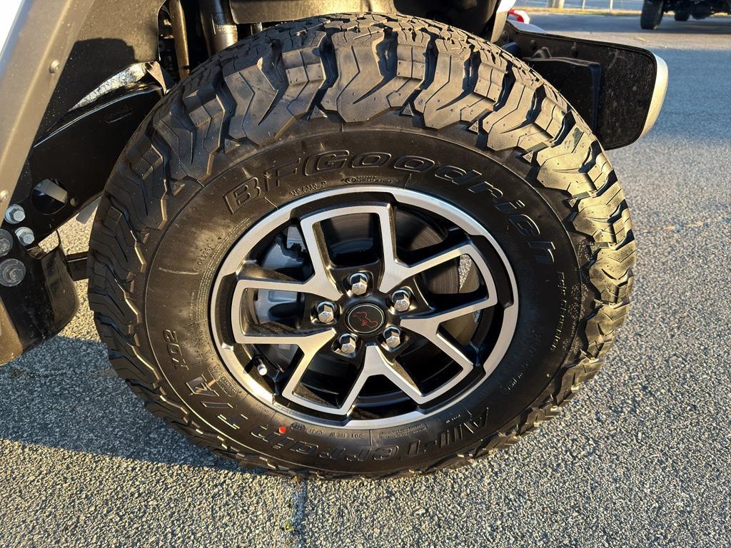 new 2026 Jeep Wrangler car, priced at $53,914