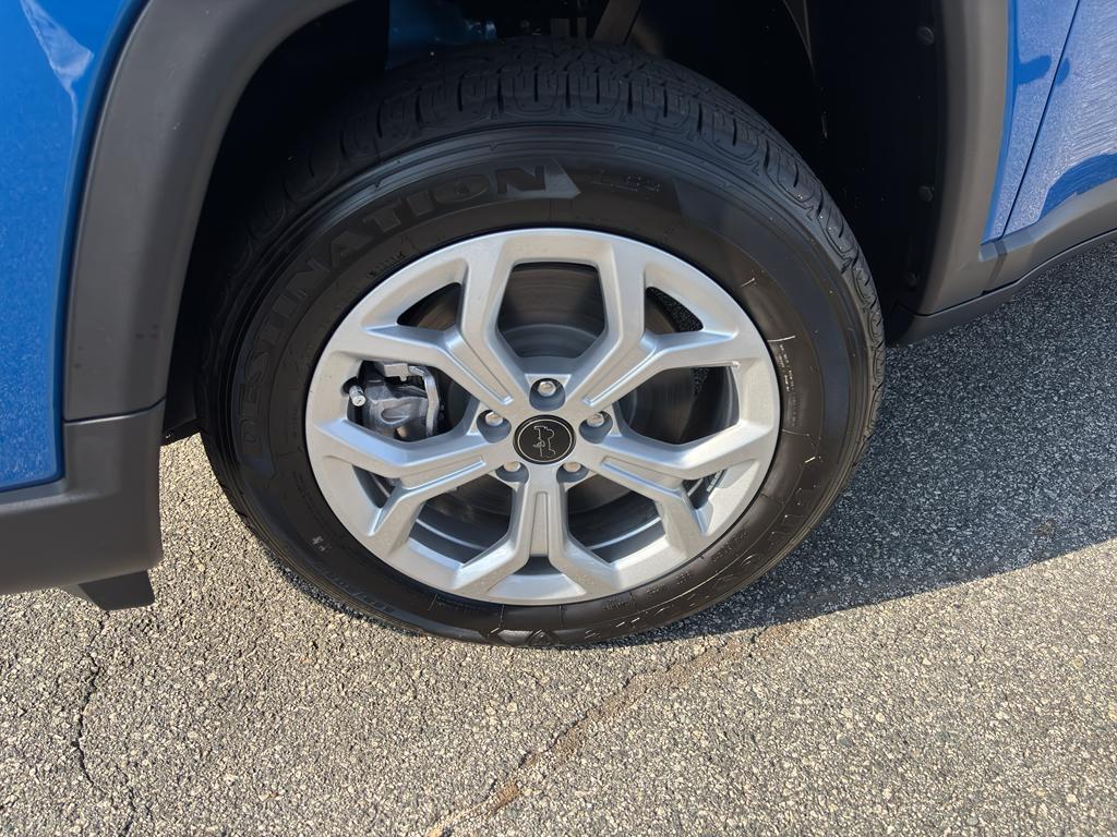 new 2026 Jeep Compass car, priced at $25,768