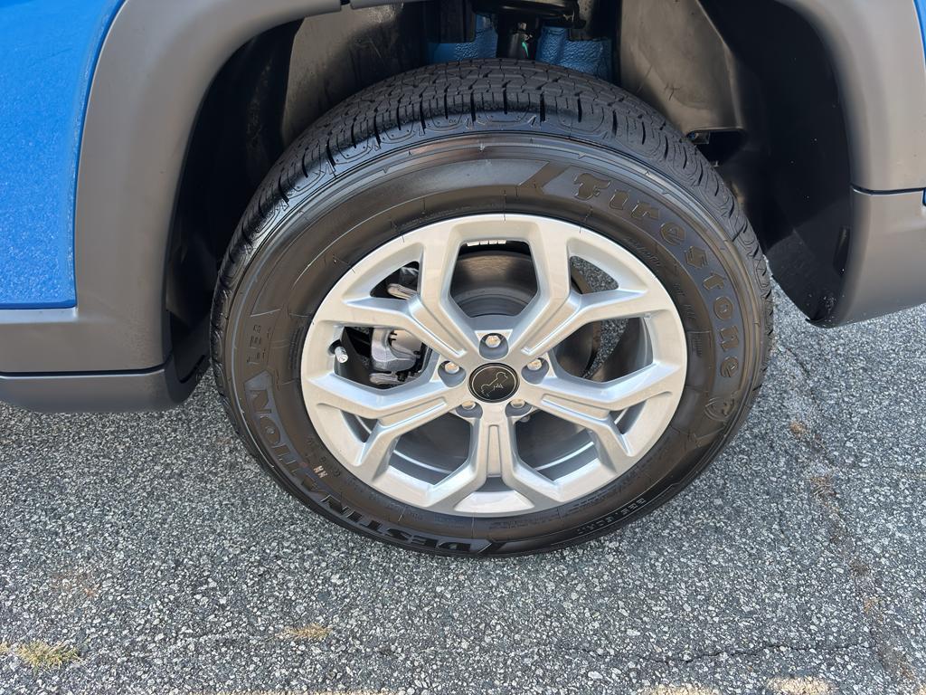 new 2026 Jeep Compass car, priced at $25,768