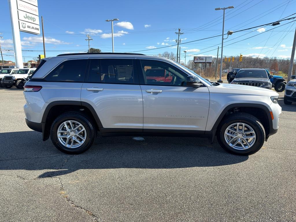 new 2025 Jeep Grand Cherokee car, priced at $36,297