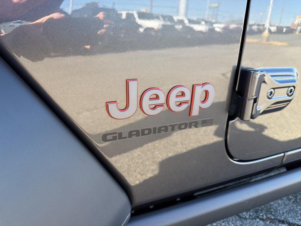 new 2026 Jeep Gladiator car, priced at $52,729