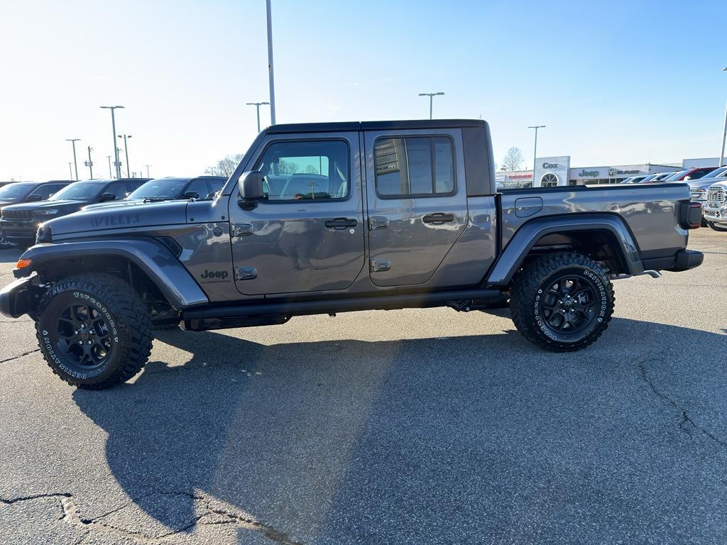 new 2026 Jeep Gladiator car, priced at $43,869