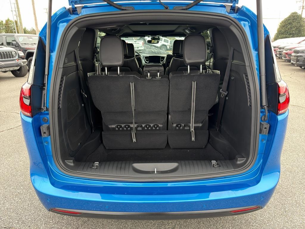 new 2026 Chrysler Pacifica car, priced at $50,033