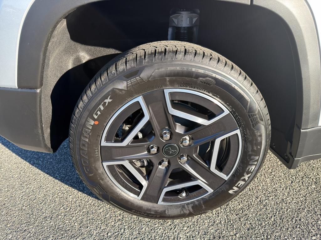 new 2026 Jeep Cherokee car, priced at $41,295