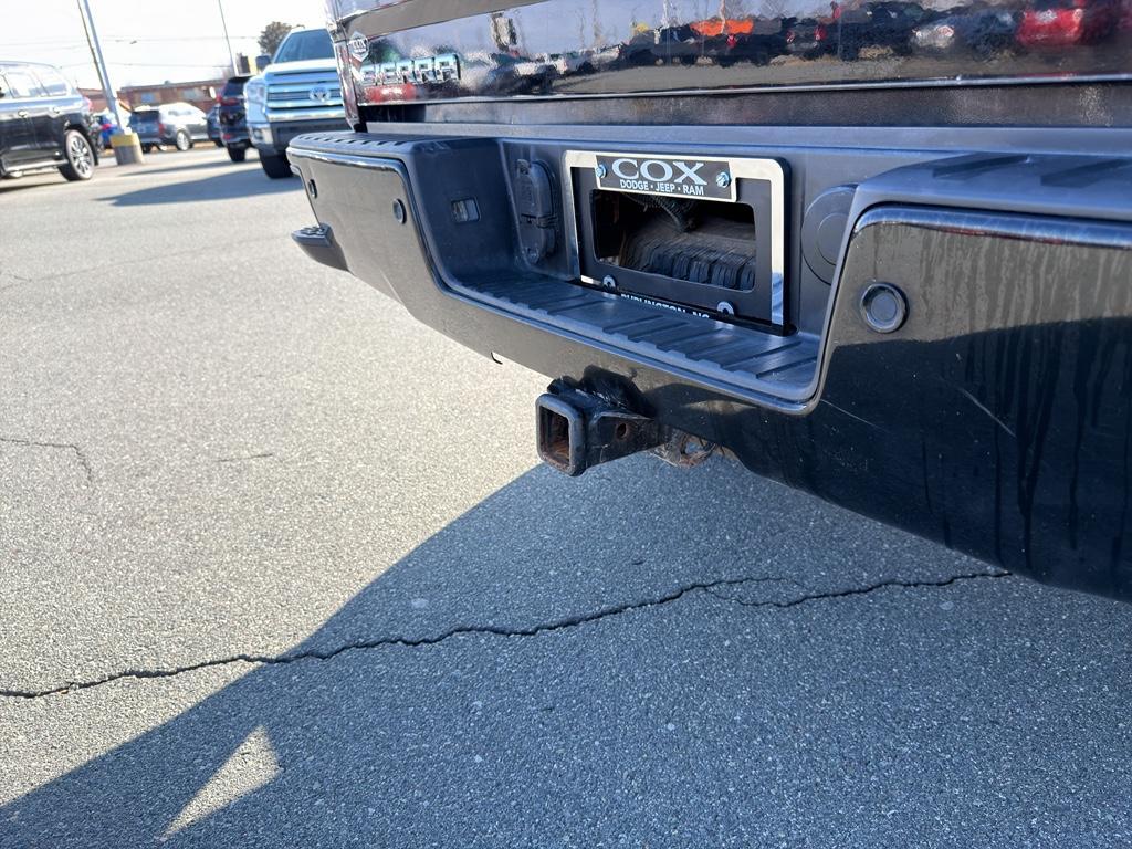 used 2017 GMC Sierra 1500 car, priced at $31,389