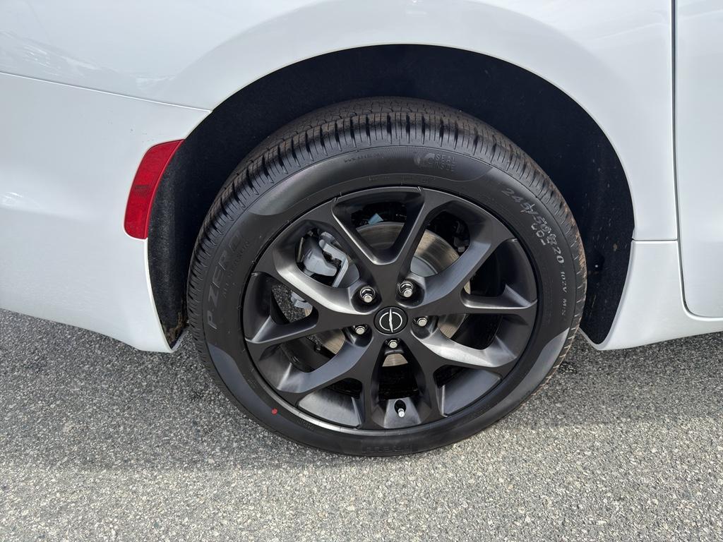 new 2026 Chrysler Pacifica car, priced at $48,696